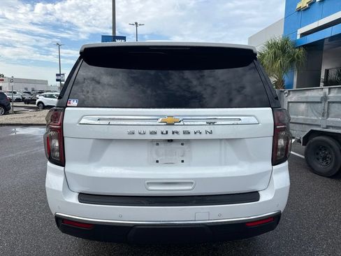 Used 2023 Chevrolet Suburban LS RWD image 7