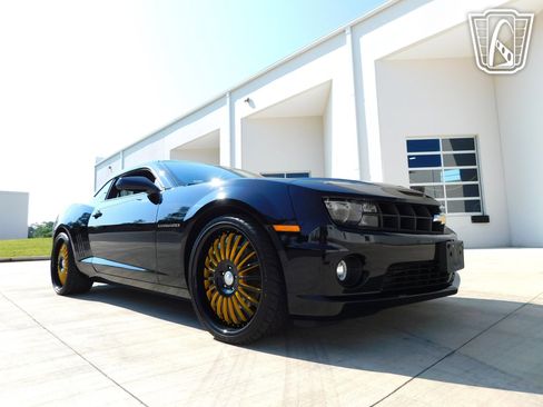 Used 2013 Chevrolet Camaro SS w/ RS Package RWD image 36