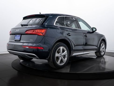 Used 2020 Audi Q5 2.0T Premium w/ Convenience Package image 4