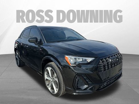 Used 2021 Audi Q3 2.0T Premium w/ 20" Wheel Package image 3