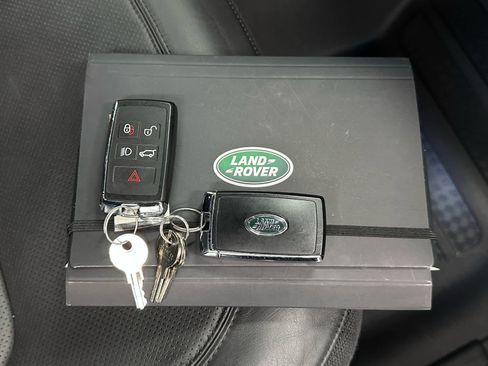Used 2024 Land Rover Defender 130 X AWD/4WD image 45