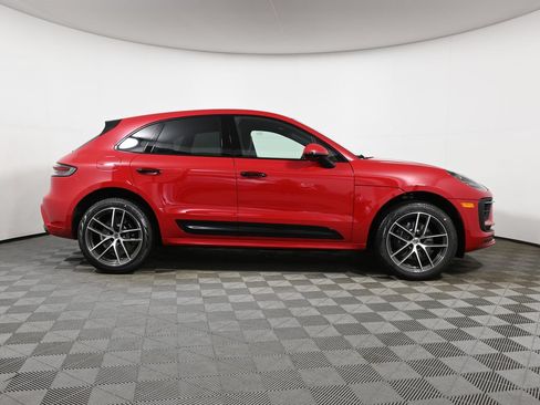 Used 2026 Porsche Macan AWD/4WD image 8