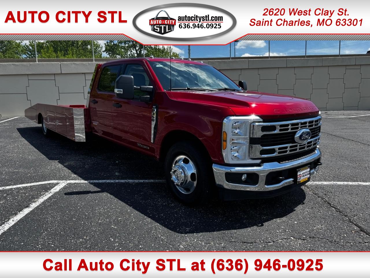Used 2024 Ford F350 XLT w/ XLT Value Package RWD image 1