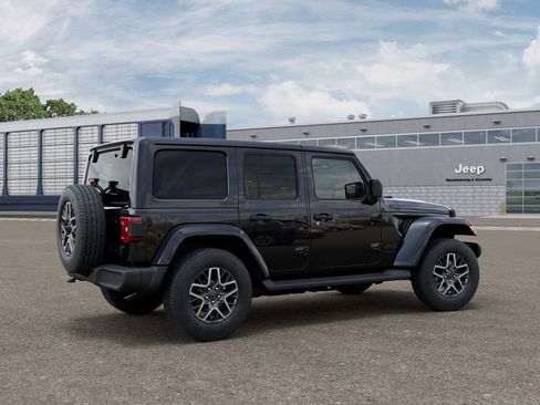New 2026 Jeep Wrangler Unlimited Sahara AWD/4WD image 4