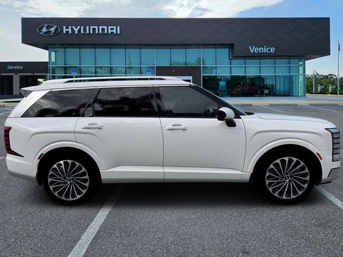 New 2026 Hyundai Palisade Calligraphy FWD image 9
