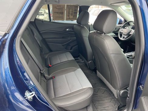 Used 2024 Chevrolet Trax LT w/ Driver Confidence Package image 24