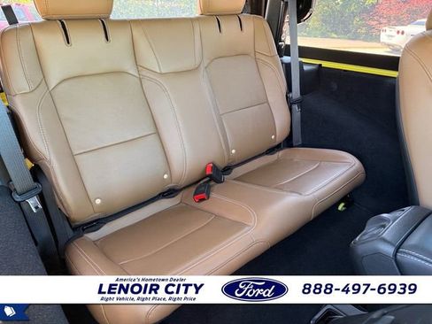 Used 2023 Jeep Wrangler Rubicon w/ LED Lighting Group AWD/4WD image 7