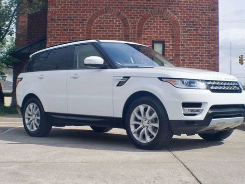 Used 2017 Land Rover Range Rover Sport HSE image 3