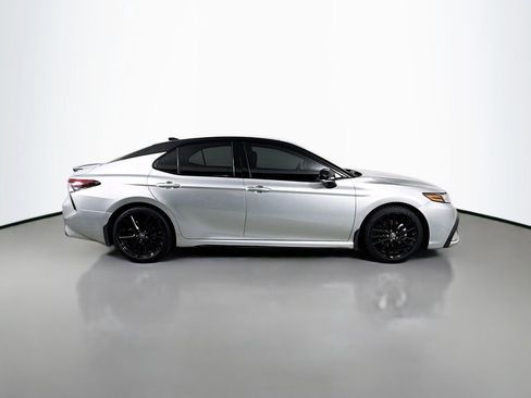 Used 2023 Toyota Camry XSE FWD image 4