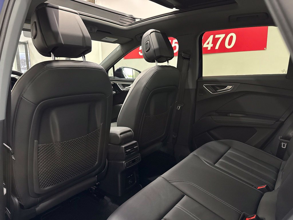 Used 2023 Audi Q4 e-tron Prestige AWD/4WD image 23