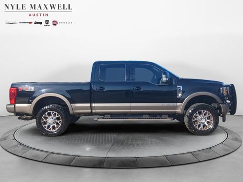 Used 2022 Ford F250 King Ranch w/ FX4 Off-Road Package AWD/4WD image 17