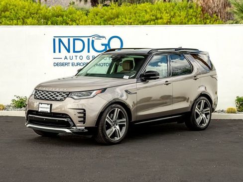 Used 2025 Land Rover Discovery Metropolitan Edition AWD/4WD image 1