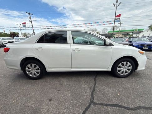 Used 2013 Toyota Corolla L FWD image 4