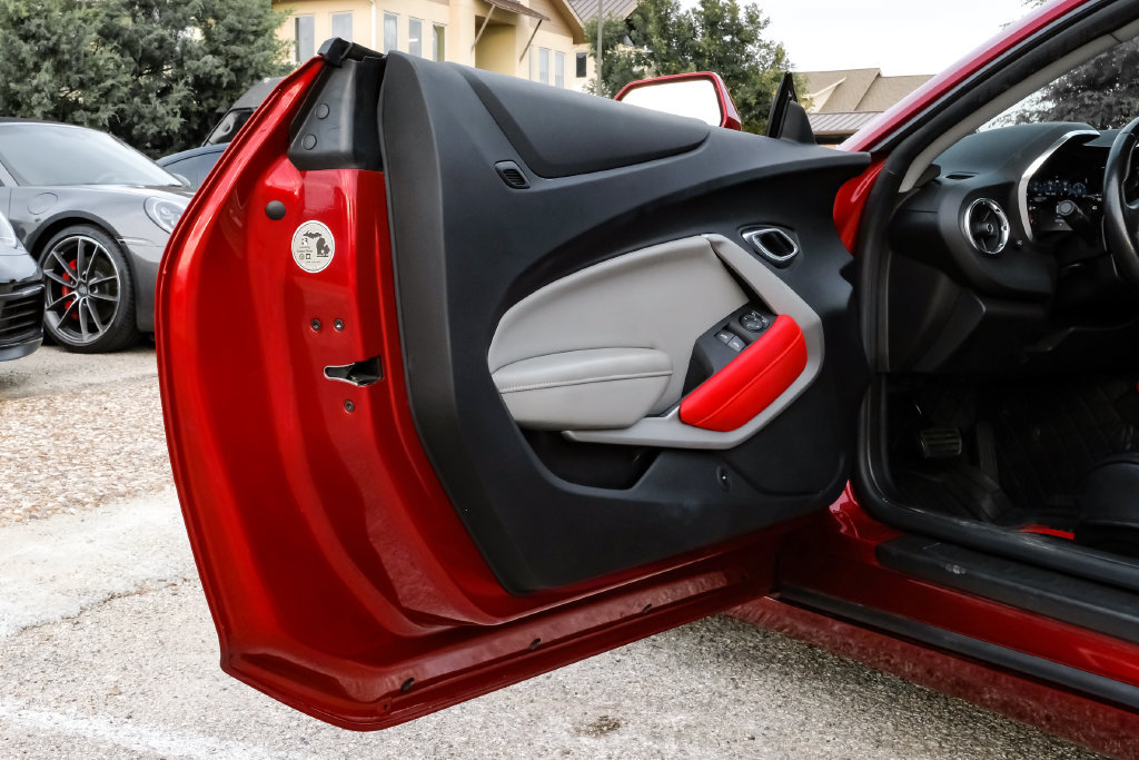 Used 2022 Chevrolet Camaro SS RWD image 40