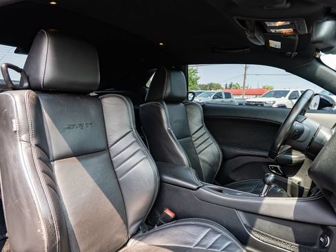 Used 2015 Dodge Challenger SRT Hellcat RWD image 26