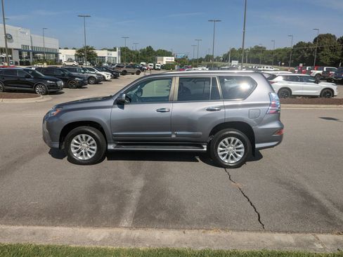 Used 2018 Lexus GX 460 Premium w/ Premium Package AWD/4WD image 6