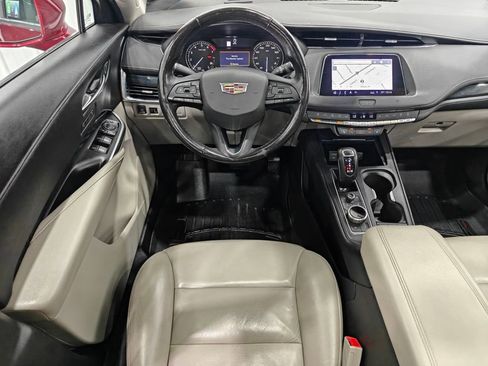 Used 2019 Cadillac XT4 Premium Luxury w/ Cold Weather Package AWD/4WD image 4