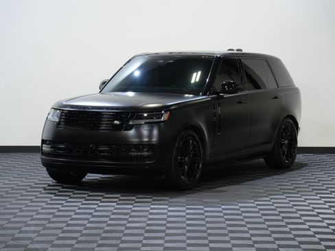 Used 2025 Land Rover Range Rover Long Wheelbase Autobiography AWD/4WD image 3
