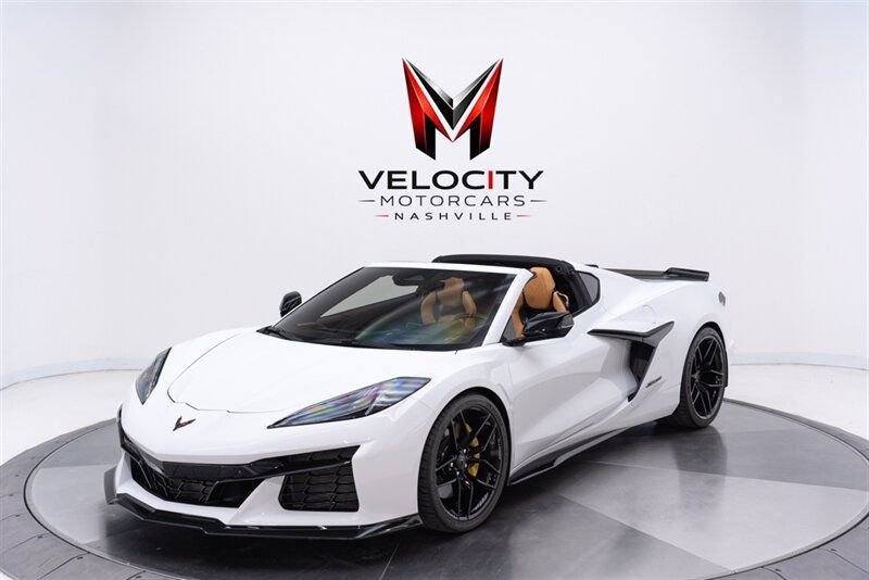 Used 2025 Chevrolet Corvette Z06 w/ Stealth Interior Trim Package RWD image 10
