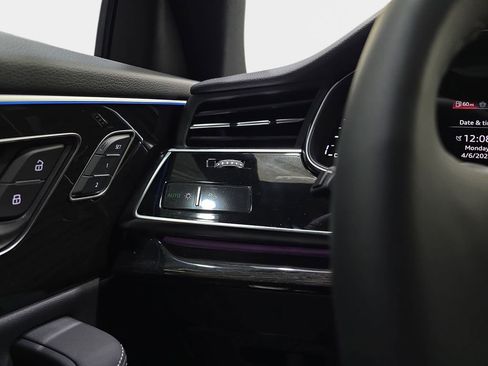 New 2026 Audi Q8 Premium Plus image 24