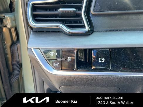 Certified 2025 Kia Sportage X-Line w/ Premium Package AWD/4WD image 19