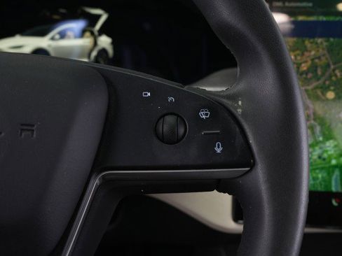 Used 2024 Tesla Model X Plaid image 37