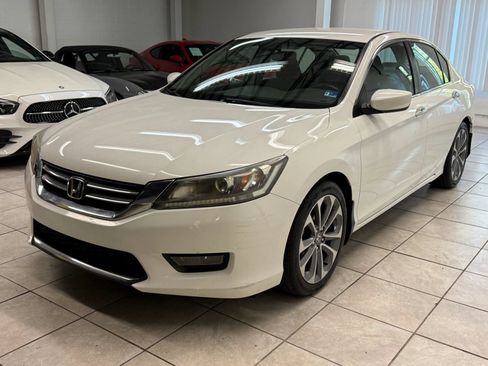 Used 2015 Honda Accord Sport image 3