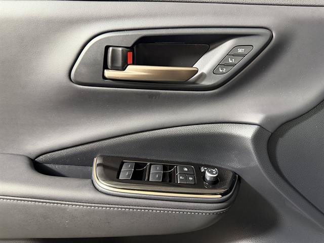 Certified 2025 Toyota Crown Signia w/ Advanced Technology Package AWD/4WD image 19