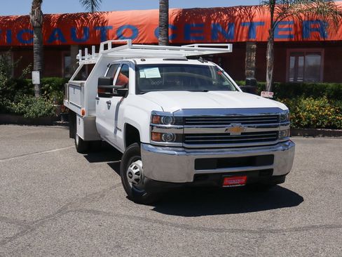 Used 2018 Chevrolet Silverado 3500 W/T w/ WT Convenience Package image 2