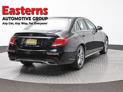 Used 2018 Mercedes-Benz E 300 4MATIC image 5