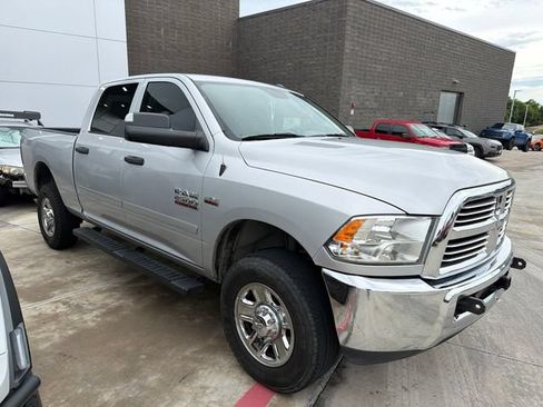 Used 2017 RAM 2500 Tradesman w/ Chrome Appearance Group AWD/4WD image 2