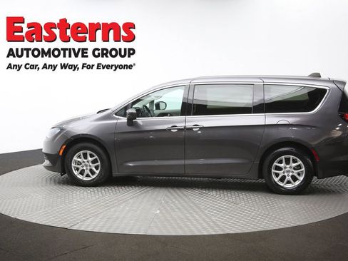 Used 2023 Chrysler Voyager LX image 61