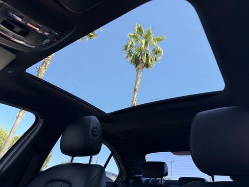 Used 2020 Mercedes-Benz A 220 4MATIC image 2