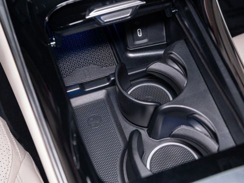 Certified 2026 Mercedes-Benz GLC 300 image 23