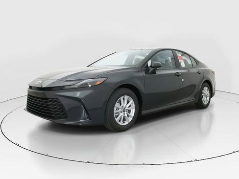 Certified 2026 Toyota Camry LE image 6