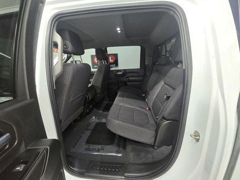 Used 2022 Chevrolet Silverado 2500 LT w/ Convenience Package image 12