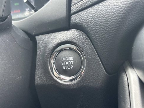 New 2025 Toyota RAV4 XLE image 27