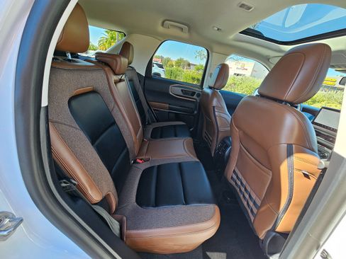 Used 2025 Ford Bronco Sport Outer Banks w/ Outer Banks Tech Package+ AWD/4WD image 30
