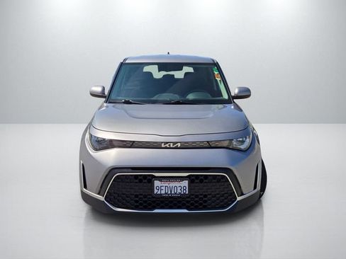 Used 2023 Kia Soul S FWD image 2