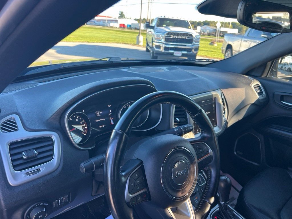Used 2021 Jeep Compass Latitude w/ Sun and Sound Group AWD/4WD image 20