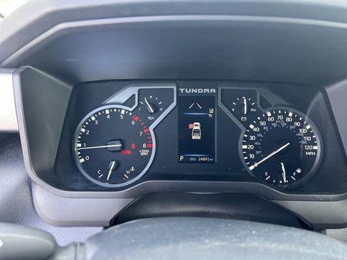 Used 2022 Toyota Tundra SR5 w/ SR5 Convenience Package image 21