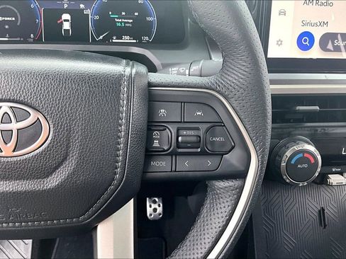 Used 2025 Toyota Tacoma TRD Sport RWD image 13