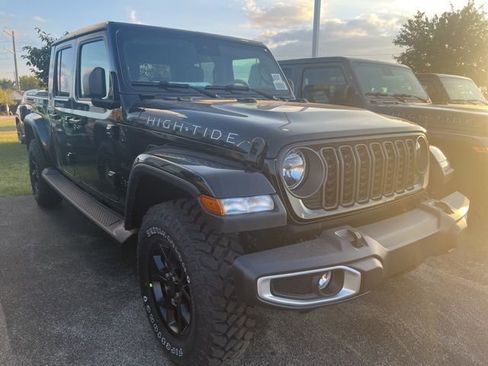 New 2025 Jeep Gladiator Sport image 1