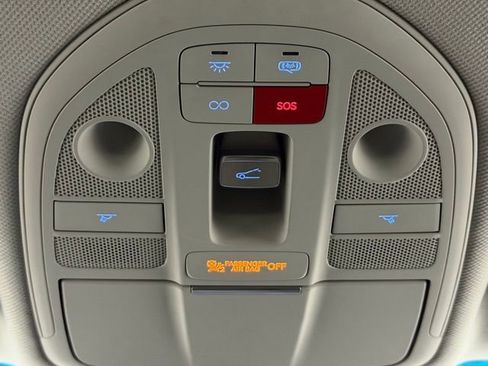 Used 2026 Genesis G70 2.5T Prestige image 28