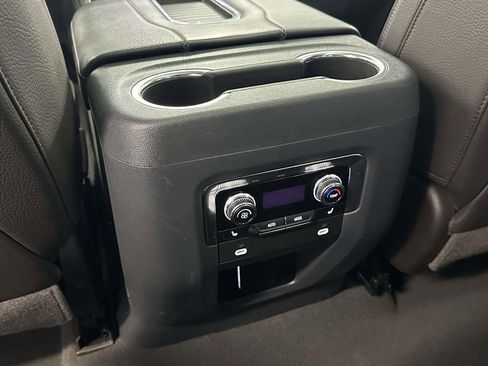 Used 2023 GMC Yukon Denali image 14