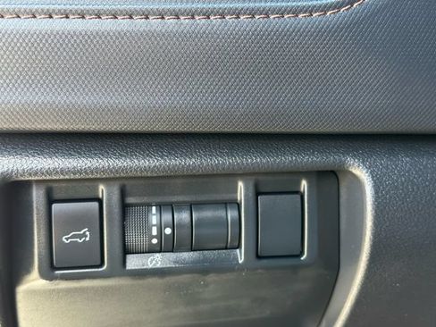 Used 2025 Subaru Forester Touring AWD/4WD image 27