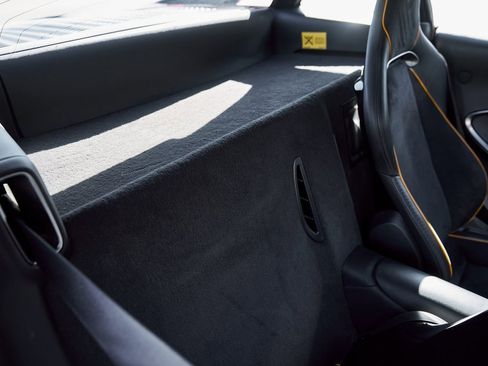 Used 2023 McLaren Artura image 35