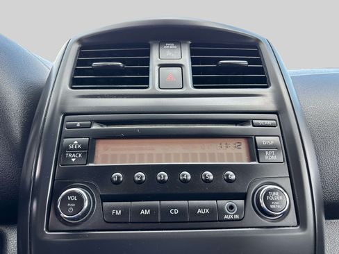 Used 2015 Nissan Versa S Plus FWD image 19