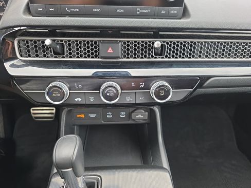 Used 2025 Honda Civic Sport image 24