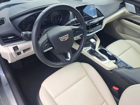 Used 2023 Cadillac CT4 Luxury w/ Sun And Sound Package RWD image 10